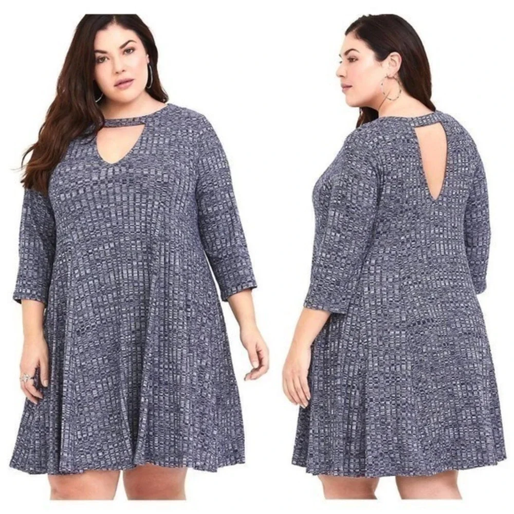 1X 14/16 Torrid Navy Blue Ribbed Choker Cut Out 3/4 Sleeve Sweater Skater Dress
